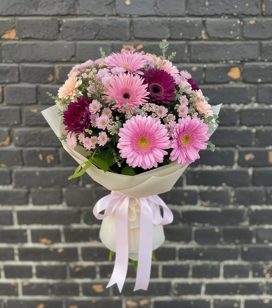 Букет цветов из: Герберы и Хризантемы в Комсомольском Республика Дагестан