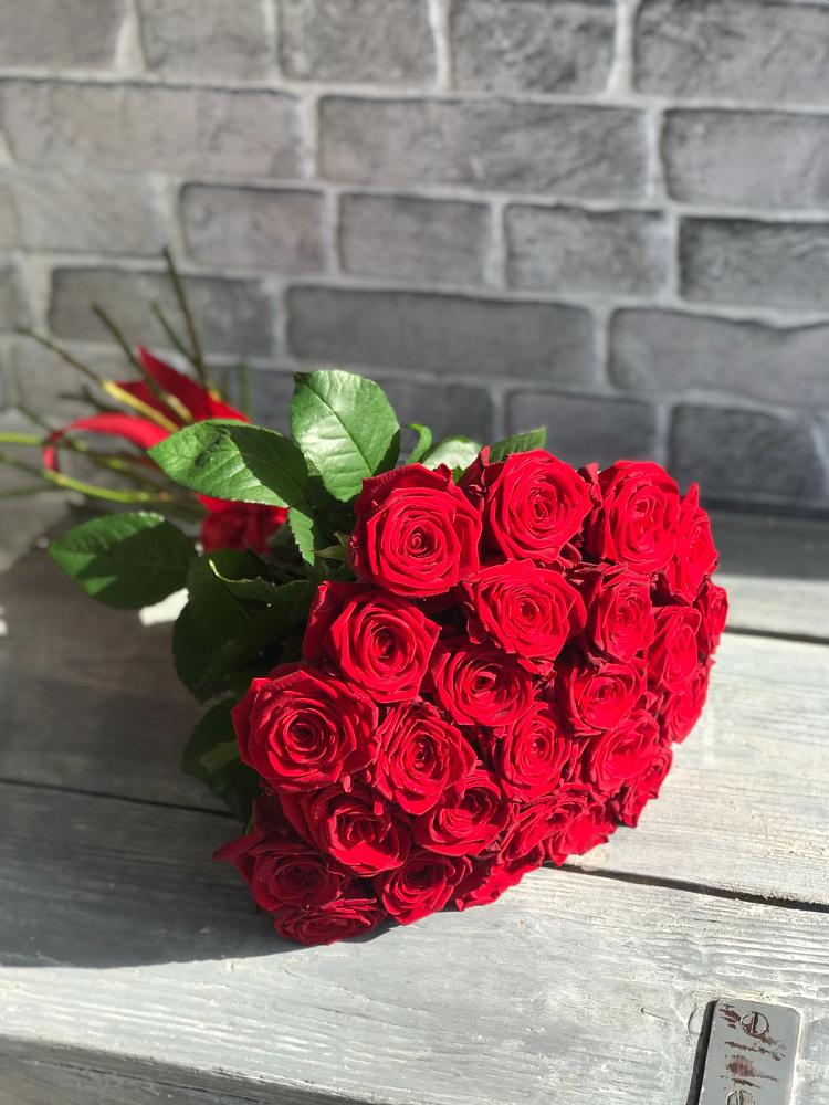 Букет Красные розы Фридом в Комсомольском Республика Дагестан