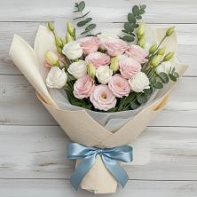 Букет цветов из:  Лизиантусы в Комсомольском Республика Дагестан