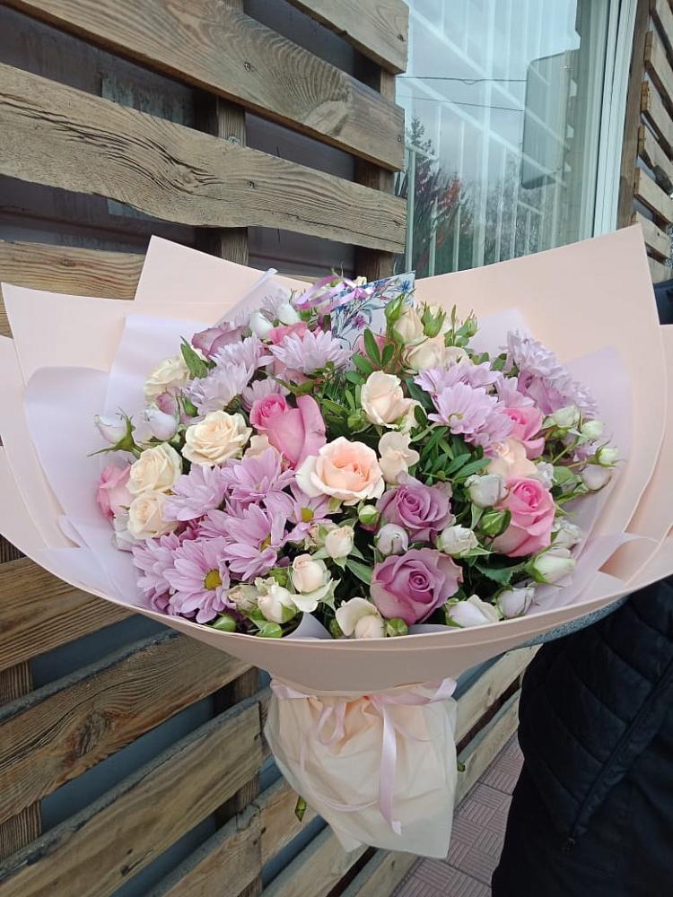 Букет цветов из: Розы и Хризантемы в Комсомольском Республика Дагестан