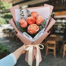 Букет цветов из:  Розы в Комсомольском Республика Дагестан