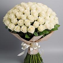 Букет 101 беля роза Белоснежка в Комсомольском Республика Дагестан