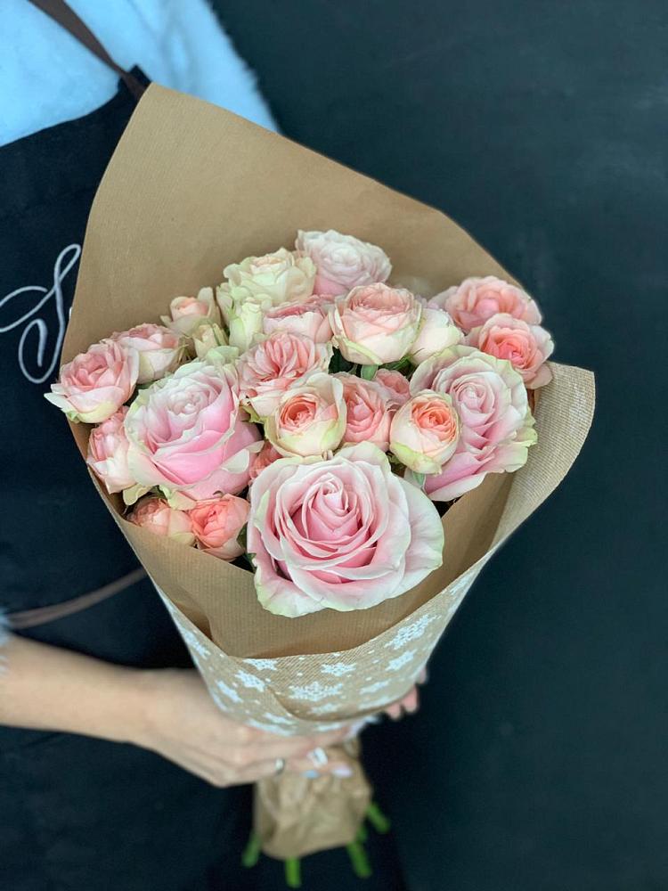 Букет цветов из: Хризантемы и Розы в Комсомольском Республика Дагестан