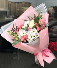 Букет цветов из:  Розы, Лизиантусы и Хризантемы в Комсомольском Республика Дагестан