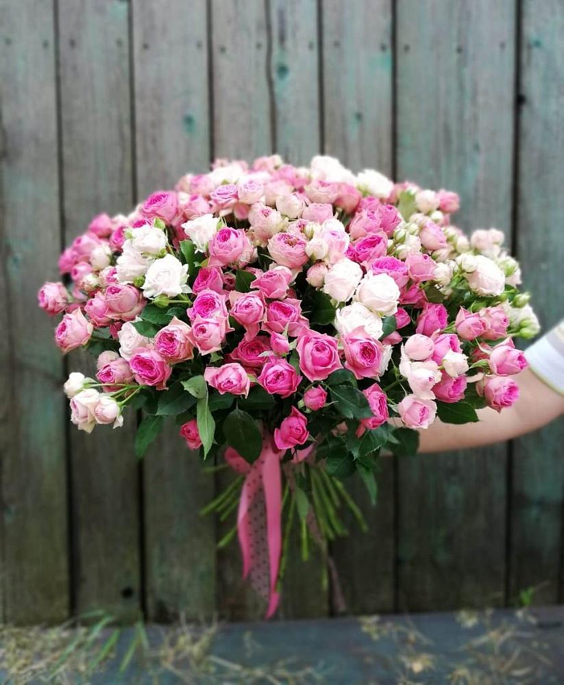 Букет Розовые кустовые розы Натали и Лав Лидия в Комсомольском Республика Дагестан