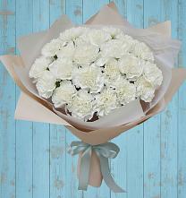 Букет цветов из:  Гвоздики в Комсомольском Республика Дагестан