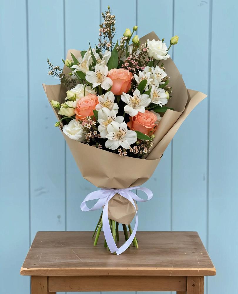 Букет цветов из: Альстромерии, Лизиантусы, Розы и Хризантемы в Комсомольском Республика Дагестан