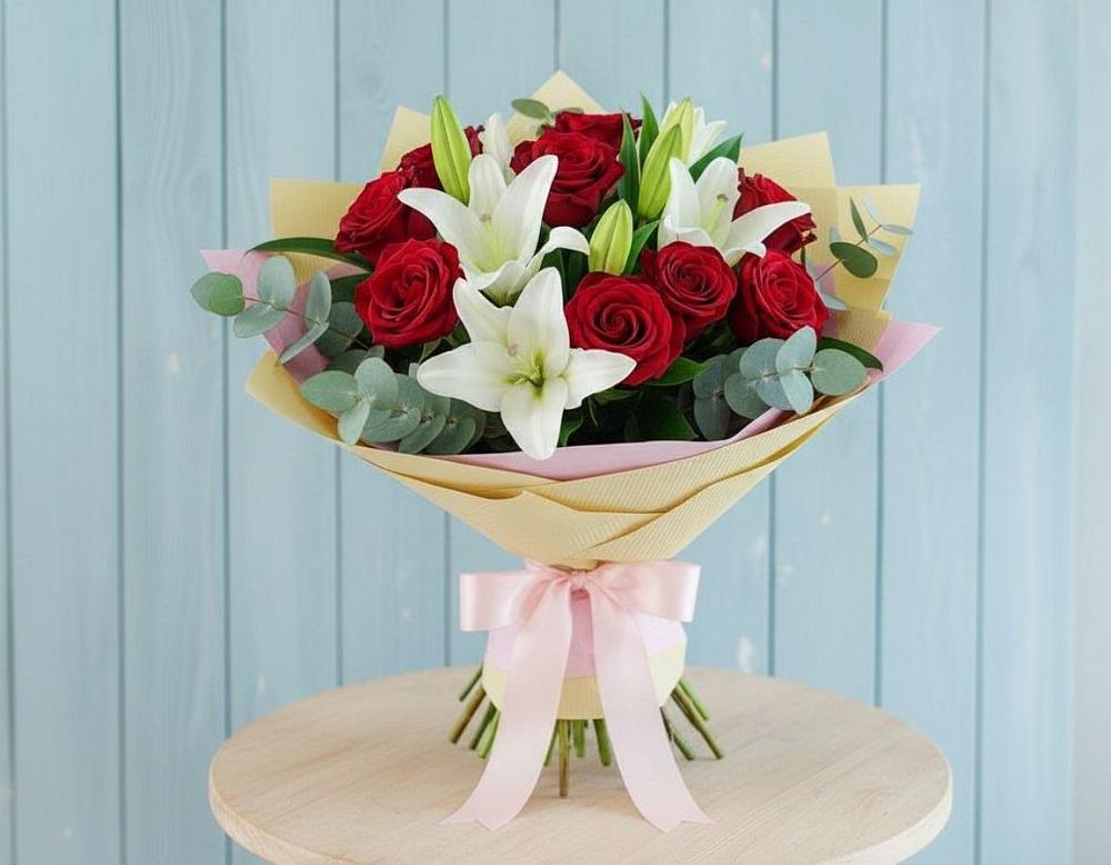 Букет цветов из: Лилии и Розы в Комсомольском Республика Дагестан
